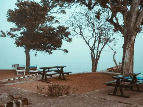 Tables at coastline Fotos Stock
