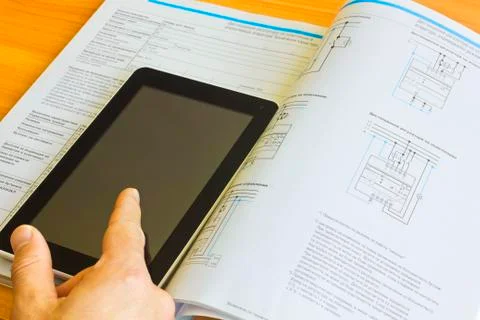 Tablet computer over engineering diagram 스톡 사진