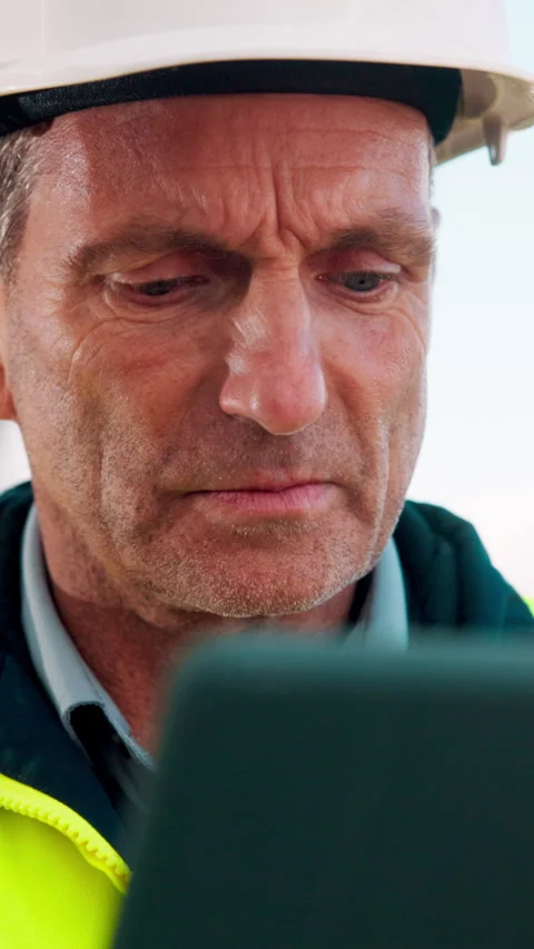 Tablet, engineer and confused man at construction site for report error, serious Stock Footage 336194845