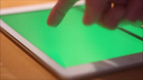 Tablet with a Green Screen as a screen. Stock-Footage 37014326
