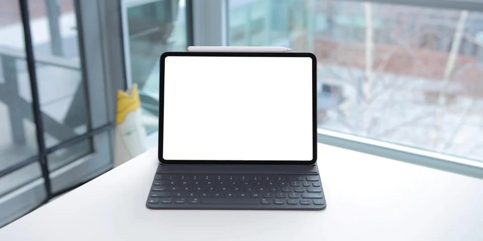 Tablet with keyboard blank screen template blank screen Stock Photos