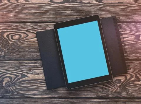 Tablet PC mock up over cafe table. Clipping path included. 스톡 사진
