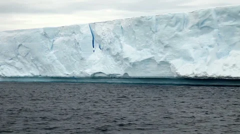 Tabular Icebergs in Antarctica Video stock 922601