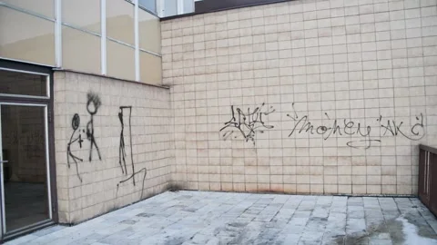 Tag graffiti sprayed corner tiles Video stock 148320876