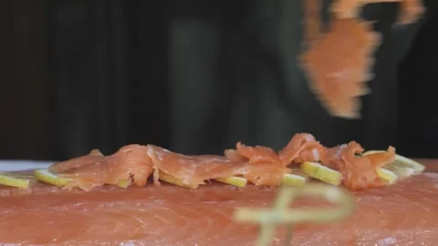 Taglio salmone 2 Stock Footage 240981711