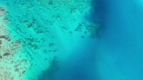 Tahiti lagoon Stock Footage