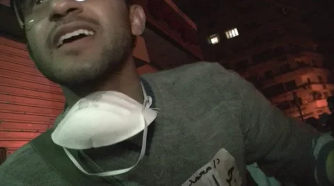 Tahrir square medic interview Stock-Footage 10893770