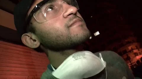 Tahrir square medic voluteer interview Stock-Footage 10893035