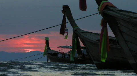 Tail boats at dusk Vidéo 666567
