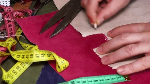 Tailor working in a  workshop Video stock 172436080