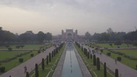 Taj Mahal Stock-Footage 80303225