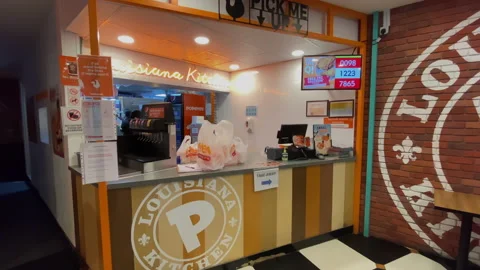 TAKE AWAY ORDERS RESTAURANT 動画素材 133771548