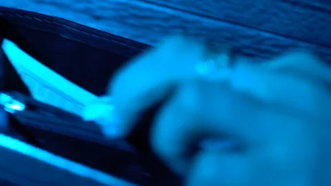 Take dollars from your wallet Видео 74890363