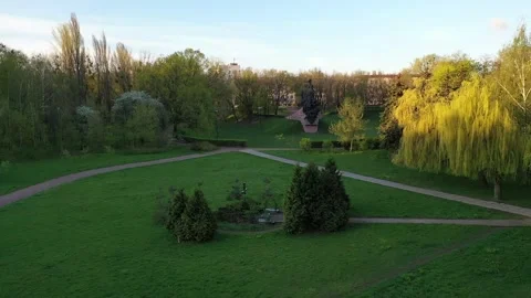 Take a drone flight up over the Drogozycki park and monument Stock Footage 165077964