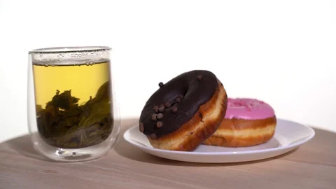 Take a mug of tea with your hand Video stock 130085120