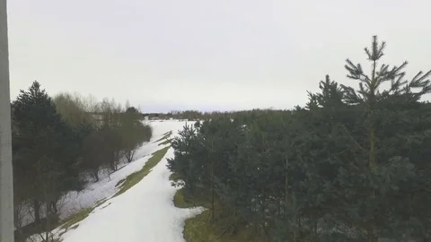 Take-off over the wires Video stock 80679922