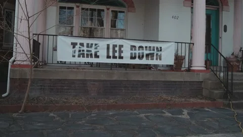 Take Robert E. Lee Statue Down Sign Stockbeeldmateriaal 160373216