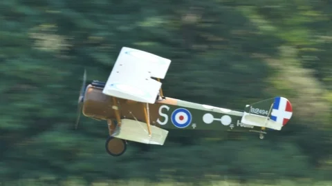 Takeoff of a Sopwith Camel First World War vintage military biplane aircraft Video stock 97862241