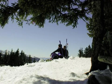  taking a break in skiing, rest and pause in winter sports taking a break ... Foto stock