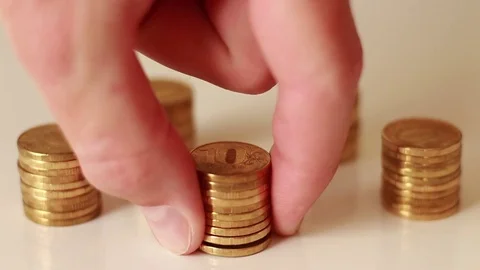 Taking a column with golden coins 動画素材 73506862