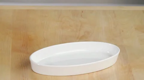 Taking fried prawns out of the pan Video stock 24654855