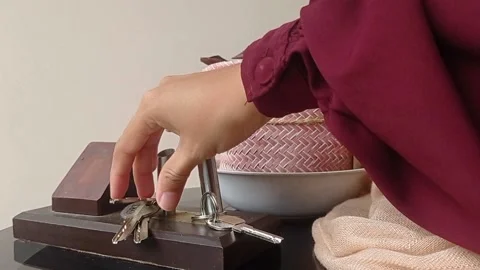 Taking the key on the keyholder  Stock Footage 150665833