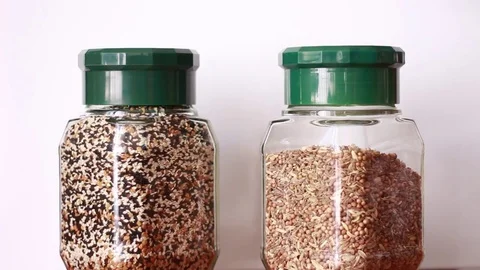 Taking pots with spice seeds 動画素材 80799510