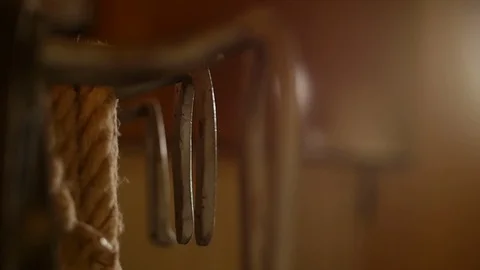 Taking a rope with two hands 動画素材 119616515