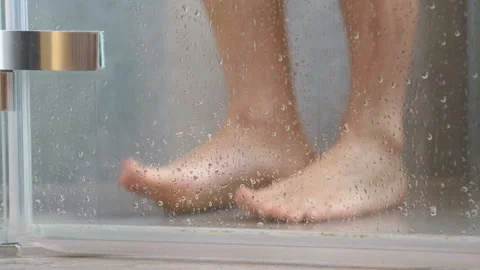 Taking shower in slow motion 180fps 스톡 동영상 165333360