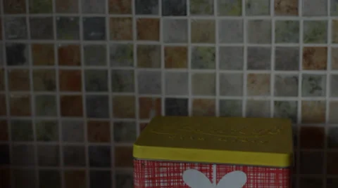 Taking a teabag from a tea chest 動画素材 36033387