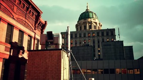 A tall building with a dome on top of it Ilustração Stock