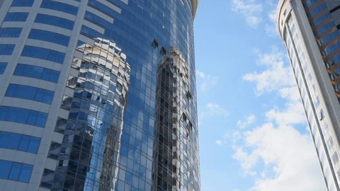 Tall building with reflection Video stock 111224433