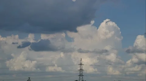 Tall electric masts and cloudy sky - timelapse 스톡 동영상 55717985