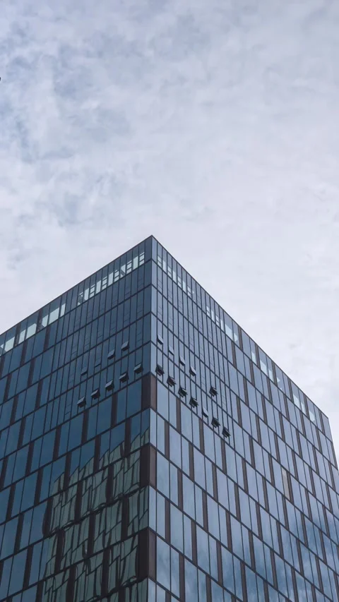 A tall office building 库存影片 344916708