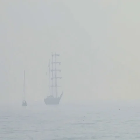 Tall ship sails on the open seas, misty foggy day 動画素材 69547762