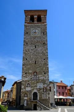 Tall Stone Clock Tower Stockfoto's