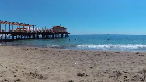 Tamlapse. People on the beach with different activities. The shore of the Med Video stock 139745839