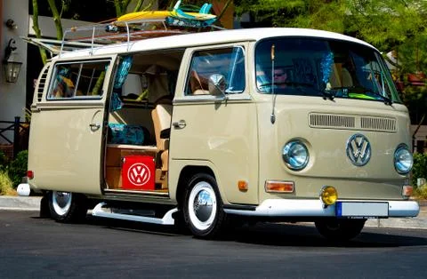 Tan-VW-Bus Stock Photos