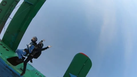 Tandem jump Video stock 165273193