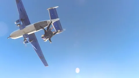 Tandem skydiving. 스톡 동영상 100037529