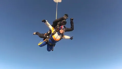 Tandem skydiving. 스톡 동영상 100037541