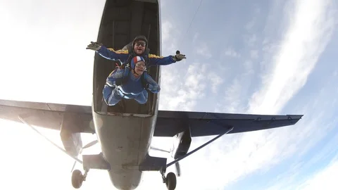 Tandem skydiving Video stock 118379244