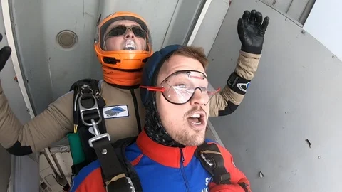 Tandem skydiving. Video stock 124532365