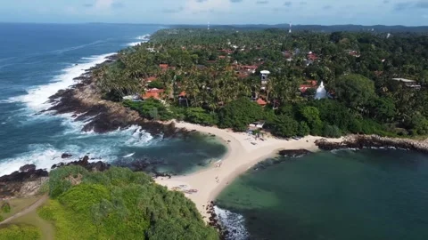Tangalle ocean waves breaking on the beach in south coast, Sri lanka Stock Footage 323625281
