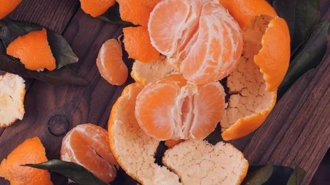 Tangerines with leaves Stock Footage 121523791