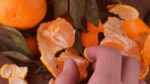 Tangerines with leaves Stock Footage 121523812