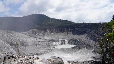 Tangkuban Parahu Volcano West Java Indonesia Scenic Landscape Foto stock