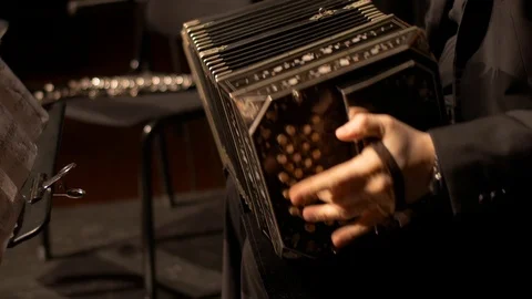 Tango Bandoneon player 库存影片 94864989