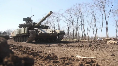 Tank exercises at the training ground. Shots of tanks in motion Video stock 127272643