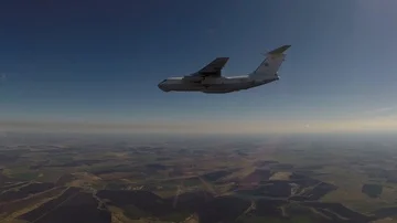 Tanker Il-78 in-flight Stock Footage 85898251